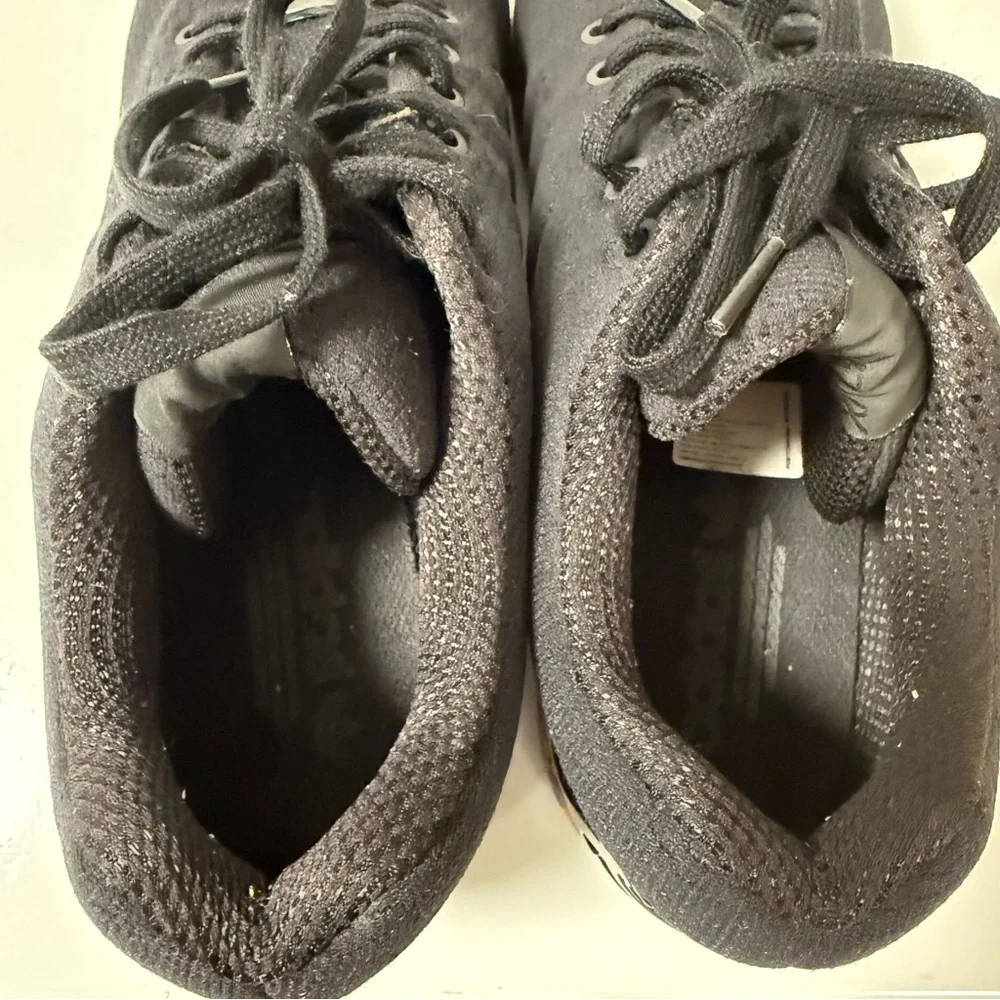 Black Adidas Sneakers with colorful sole